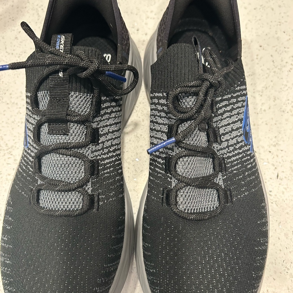 Sketchers Men’s Running Shoes 9.5M